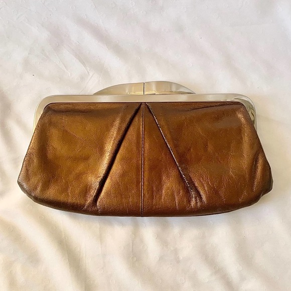 HOBO Brand handbag with chain - Picture 9 of 9